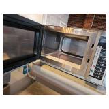 Amana Commercial Microwave Oven | Model RCS10TS