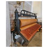 Lovell Hand-Crank Clothes Wringer