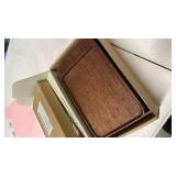 Cubbi - Airtight Box with Tray - Silicone Seals - 100% Air-Tight Storage Box with Accessories â Grey