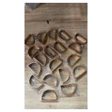 20 Pcs Stainless Steel Napkin Rings Christmas Metal Napkin Ring Holders Modern Serviette Buckles Metallic Adornment for Table Kitchen Dinner Party Wedding (Matte Gold Semicircle)