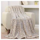 FY FIBER HOUSE Flannel Fleece Leopard Print Throw Blanket Super Soft Lightweight Fluffy Throw for Couch, 40\"X50\",Brown