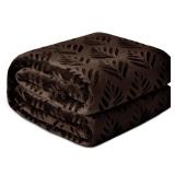 Exclusivo Mezcla Twin Size Fleece Blanket for Bed, Super Soft and Cozy Blankets All Season Use, Leaves Pattern, Plush Fuzzy Lightweight, Coffee, 60x80 Inch