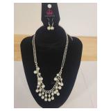 Paparazzi Pearl Drop Jewelry Set
