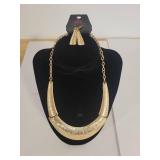 Gold Tone Textured Collar Necklace Set