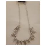 Paparazzi Pearl and Crystal Jewelry Set