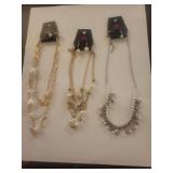 Paparazzi Pearl and Chain Necklace Set