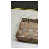 Set of 8 Clear Glass Wine Goblets