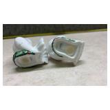 Avon White Ceramic Dove Salt and Pepper Shakers(SS)