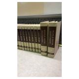 1973 World Book Encyclopedia Set A thru Z with Year Books 1979-1984 and Dictionaries