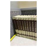 1973 World Book Encyclopedia Set A thru Z with Year Books 1979-1984 and Dictionaries