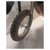 Electric Razor Kids Dirt Bike (Not working) - Retail: $299
