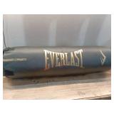 Everlast Durable Heavy Punching Bag with Handwrap and Elite Cardio Gloves  Black - Retail: $109