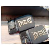 Everlast Durable Heavy Punching Bag with Handwrap and Elite Cardio Gloves  Black - Retail: $109
