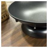 Aroma Aew-306 5 Quart Electric Wok (damage to one handle) missing lid