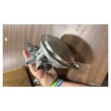 904-862 Vacuum Pump with Pulley, Compatible with Isuzu NPR-HD NPR L96 LQ4 LY6 L31 L05 3.0L 3.9L 4.8L 5.2L 5.7L from 1995 to 2020, Vacuum Pump Improving Engine Efficiency, Replace 8972410351 97241035 (