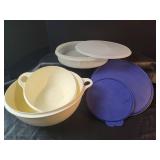 Tupperware Bowl Set with Lids