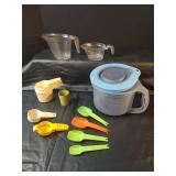 Retro Tupperware Measuring Set and More