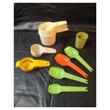 Retro Tupperware Measuring Set and More