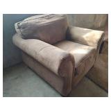 Traditional Rolled Arm Armchair