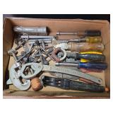 Mixed Lot of Hand Tools and Pipe Cutters