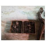 Franklin Revolving Head Tattoo Kit for Livestock