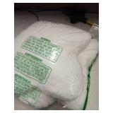 Beeveer 2 Pcs 11 Inch Star Pillow Decorative Star Shaped Throw Pillow Gift Cute Aesthetic Soft Plush Floor Cushions Room Decor for Bedroom Living Room Sofa Bed(White)