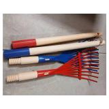 Suclain 2 Pcs Kids Rake with Hardwood Handle Small Child Size Multicolor 28