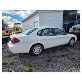 2005 Ford Taurus Sedan