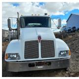 Kenworth T600 Semi Truck