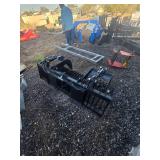 72\"\" Skid Steer grapple bucket Attachment