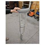Strong Push Button Aluminum Crutches