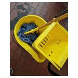 Rubbermaid Wave Brake Mop with Water Wringer