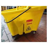 Rubbermaid Wave Brake Mop with Water Wringer