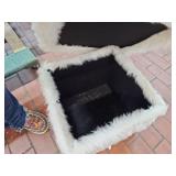 Fuzzy Collapsible Storage Ottoman