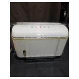 Triple Pot Grow Planter With LED Light and Whole Wheat Trim