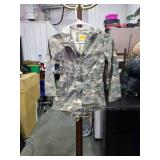 C & C CALIFORNIA LITTLE GIRLS CAMO JACKET SIZE 8