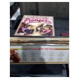 LOT OF RANDOM RECORD ALBUMS