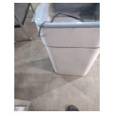 Westinghouse White Wringer Washing Machine