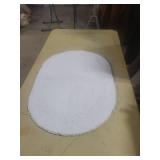 Round White Cotton Bath Mat Set