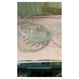Cut Glass Serving Bowl with Sunburst Pattern