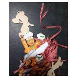 27 Pieces Gingerbread Ornaments Baking Gingerbread Man Farmhouse Ornaments Wooden Christmas Tree Decoration Set Hanging Assorted Small for Xmas Tree Home Decor