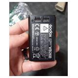 GODOX V1, V850III & V860III Original Battery VB26B 7.2V/2980mAh/21.45Wh Li-ion Batterypack, High-Capacity Power Solution for V850, V860, AD100Pro, V1, V1Pro, V100, MF-R76 Flash (Replaces VB26A)