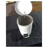 1.6gal Round Step Trash Can - Brightroomâ¢: Compact Pedal-Operated Lid, Small Bathroom Bin, Textured White Finish - Retail: $10