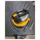 Stinger 2 Gal. 2.5 Peak HP Small Shop Vacuum Wet Dry Vac with Filter Bag  - Retail: $34