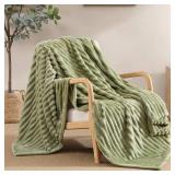 Geniospin Throw Blanket for Couch, Bed, Sofa 280GSM Super Soft Lightweight Blanket with Stripe, 3D Ribbed Jacquard Blanket, Plush Fuzzy Cozy Throws, Warm and Breathable (Sage Green, 50x60 inches)
