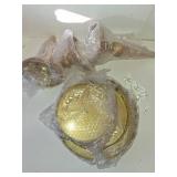 3 Pcs Cake Stand Set Round Cake Stand with Crystal Bling Pendants Dessert Table Display Set for Wedding Event Birthday Party Dessert Table(Gold)