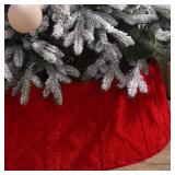 Teeanzo 28 Inch Christmas Tree Collar Red Plush Faux Fur with Crossed Diamond Pattern, Soft Boho Xmas Tree Ring Tree Skirt for Christmas Artificial Trees Holiday Party Home Decor