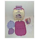 deAO 3 in 1 Toddler Vanity Makeup Table Girls Vanity & Suitcase Set with Fashion Accessories Pretend Play Travel Suitcase Fashion Beauty Set for Girls