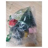 Mini Christmas Tree with Lights, 4 Pack Tabletop Christmas Tree with LED Lights for Indoor Christmas Decorations Holiday Party Ornagment, Christmas Centerpieces for Tables New Year Decoration(4)