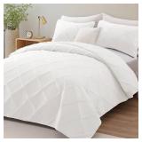 Exclusivo Mezcla King Quilt Set- White Quilts Bedding Set with 2 Pillow Shams, Modern King Bedspread with Striped Pattern, Soft Lightweight Bedspreads Coverlets for All Seasons